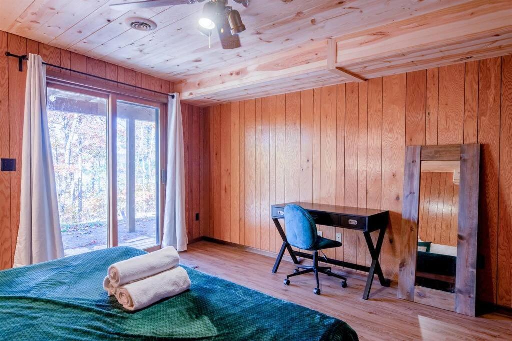 Seeley Fall Getaway Resort-3 King Suites, Dog-Friendly מראה חיצוני תמונה